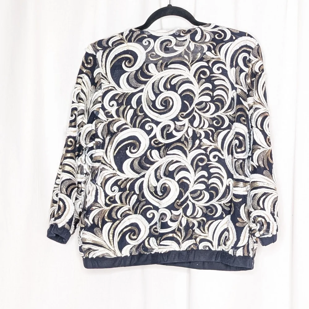 Chico's Travelers Collection Scrolled Bomber Jacket Size 1 - Picture 4 of 7